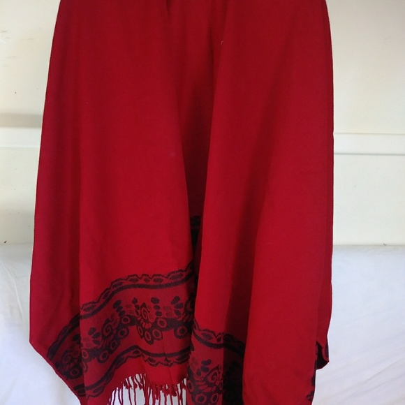 Ponchos 100 %hechos en ecuador made in Ecuador - Picture 2 of 8